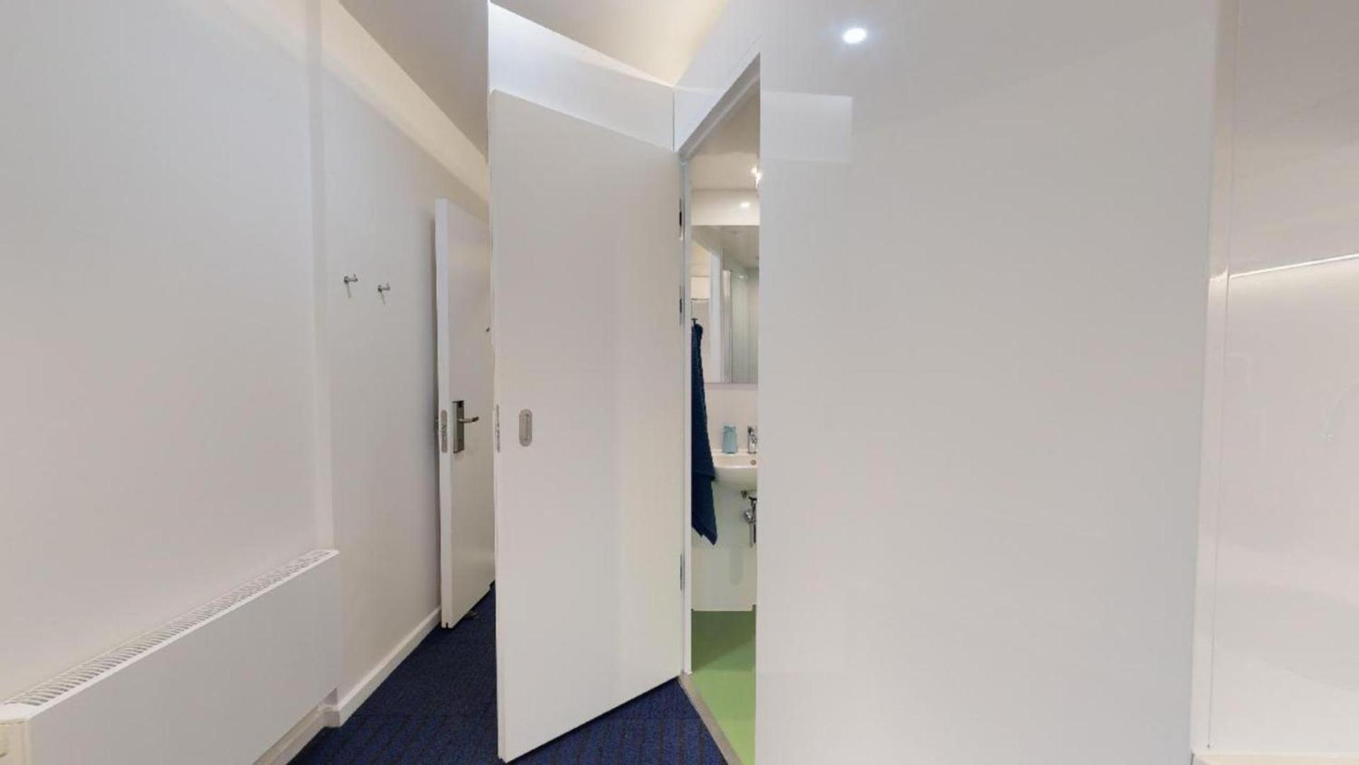 Stunning And In Iq Exclusive For Students Apartment *