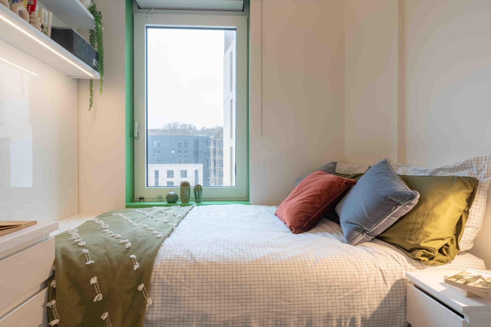 Stunning And In Iq Exclusive For Students Apartment *