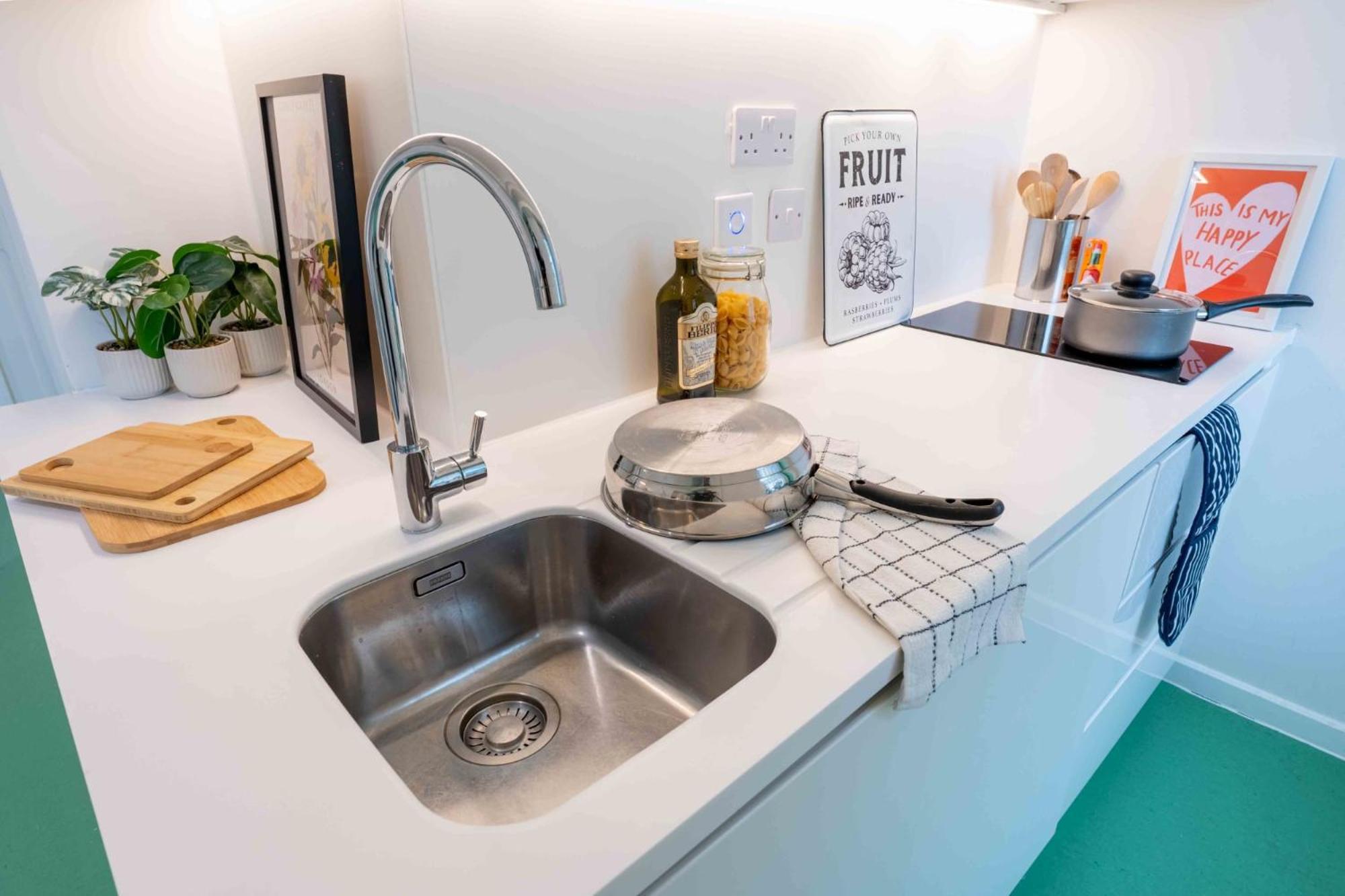 Apartment Stunning And In Iq Exclusive For Students Brighton