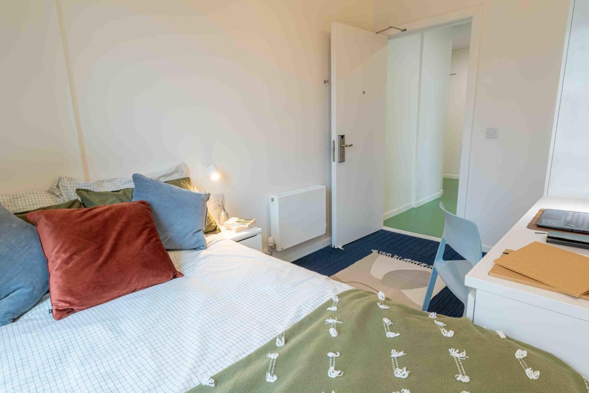 Stunning And In Iq Exclusive For Students Apartment Brighton